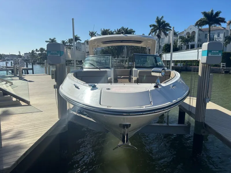 Slide: The Image of Sea Ray 350 SLX 2016 - 2