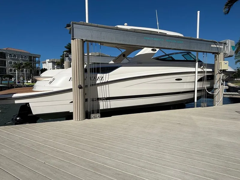 Slide: The Image of Sea Ray 350 SLX 2016 - 21