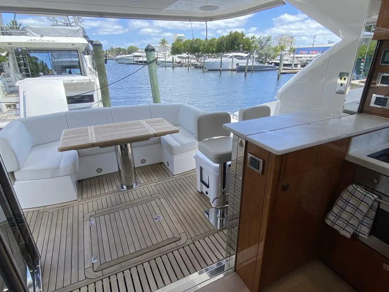 Slide: The Image of Sunseeker 52 Manhattan 2017 - 15
