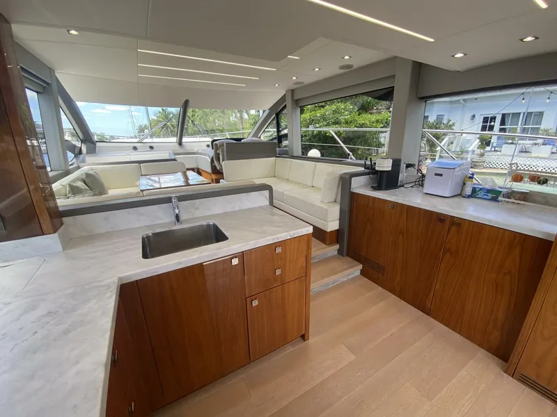 Slide: The Image of Sunseeker 52 Manhattan 2017 - 16