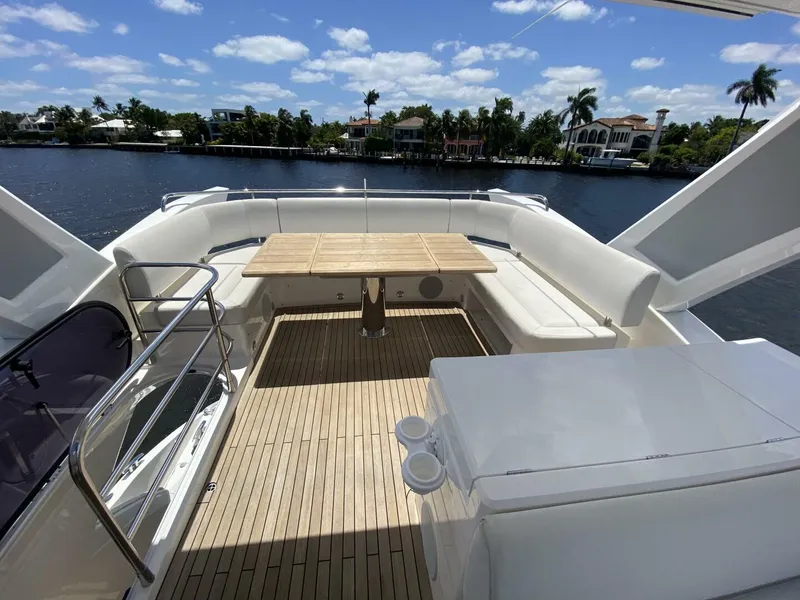 Slide: The Image of Sunseeker 52 Manhattan 2017 - 4