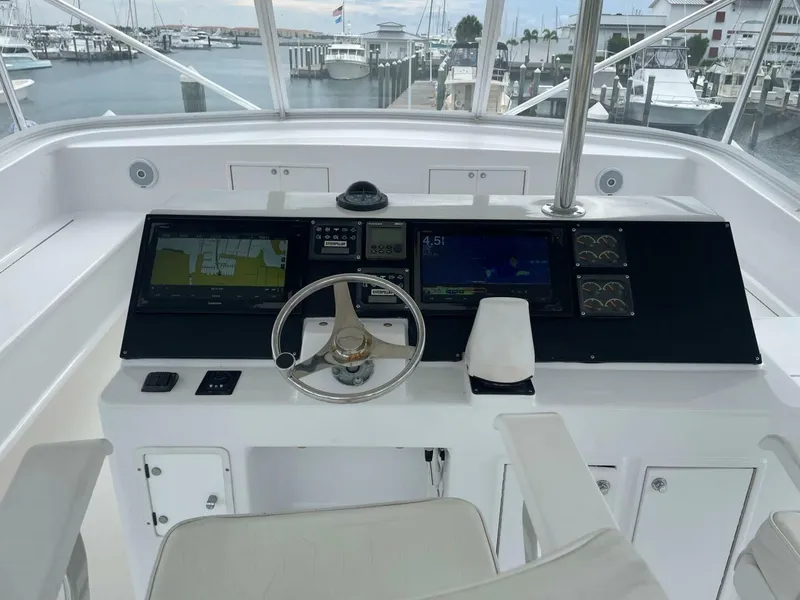 Slide: The Image of Custom Carolina Lydia 57 Sportfish 2001 - 30