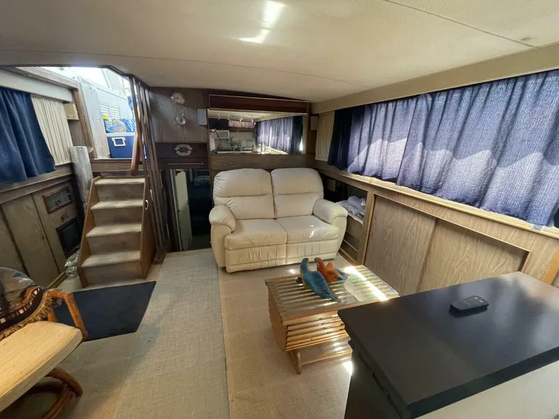 Slide: The Image of Chris-Craft 47 Commander 1969 - 15
