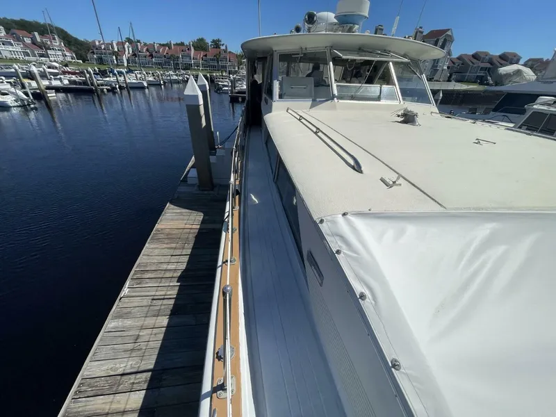 Slide: The Image of Chris-Craft 47 Commander 1969 - 29