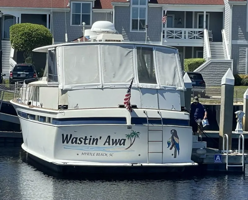 Slide: The Image of Chris-Craft 47 Commander 1969 - 3