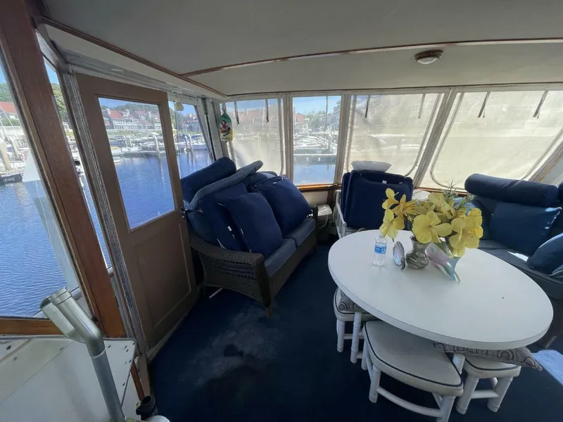 Slide: The Image of Chris-Craft 47 Commander 1969 - 34