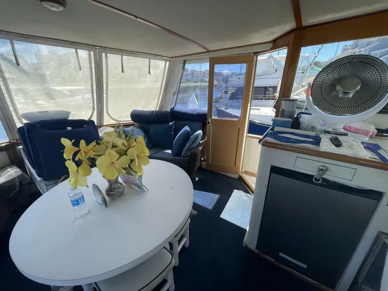 Slide: The Image of Chris-Craft 47 Commander 1969 - 36