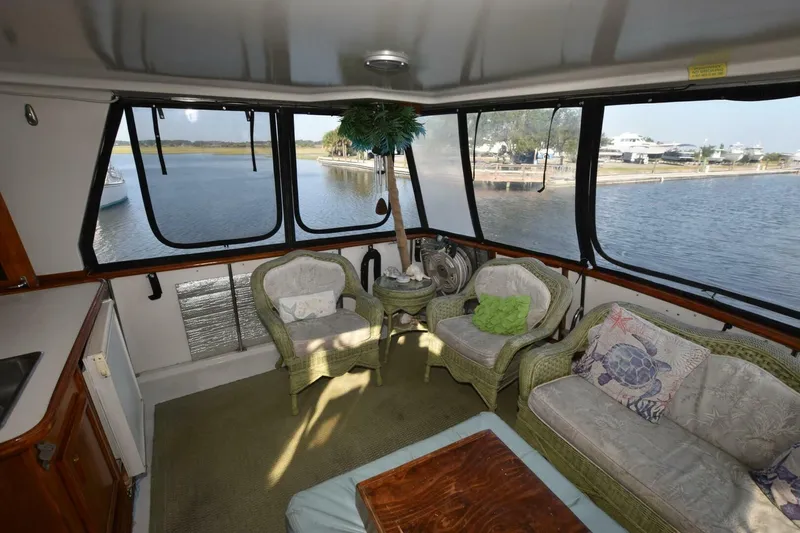 Slide: The Image of Californian 45 Motoryacht 1990 - 40