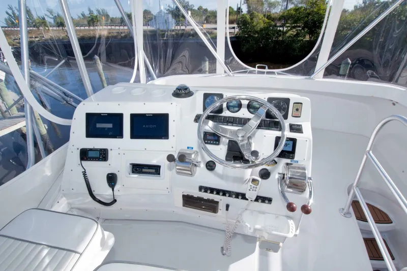 Slide: The Image of Luhrs 36 Convertible 1998 - 25