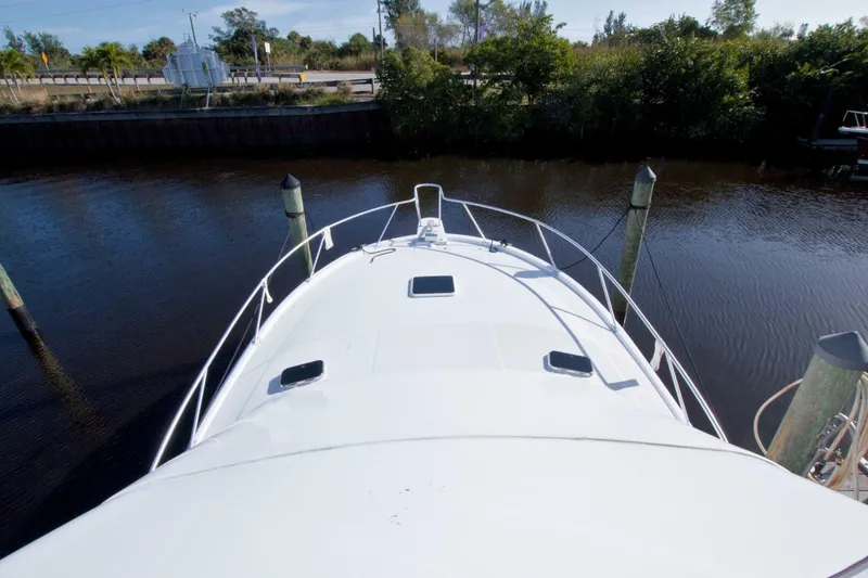 Slide: The Image of Luhrs 36 Convertible 1998 - 29