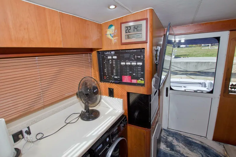 Slide: The Image of Luhrs 36 Convertible 1998 - 33