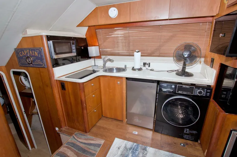 Slide: The Image of Luhrs 36 Convertible 1998 - 34