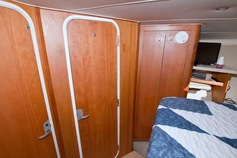 Slide: The Image of Luhrs 36 Convertible 1998 - 48