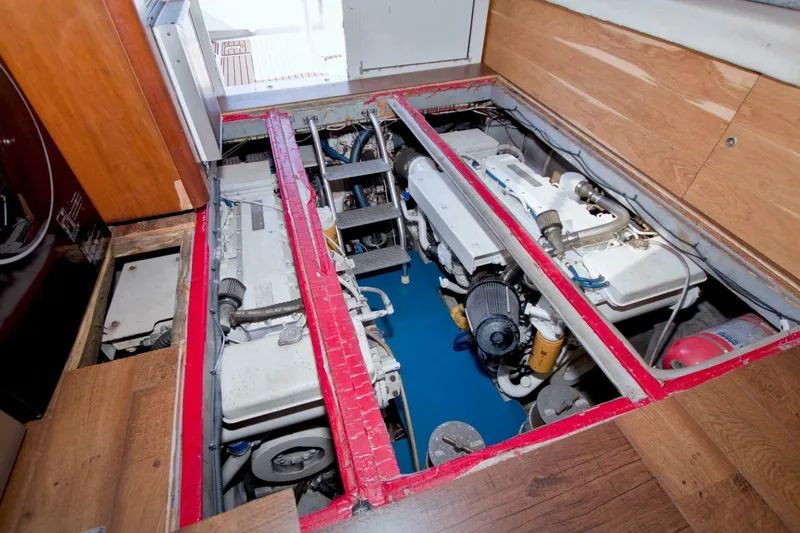 Slide: The Image of Luhrs 36 Convertible 1998 - 58
