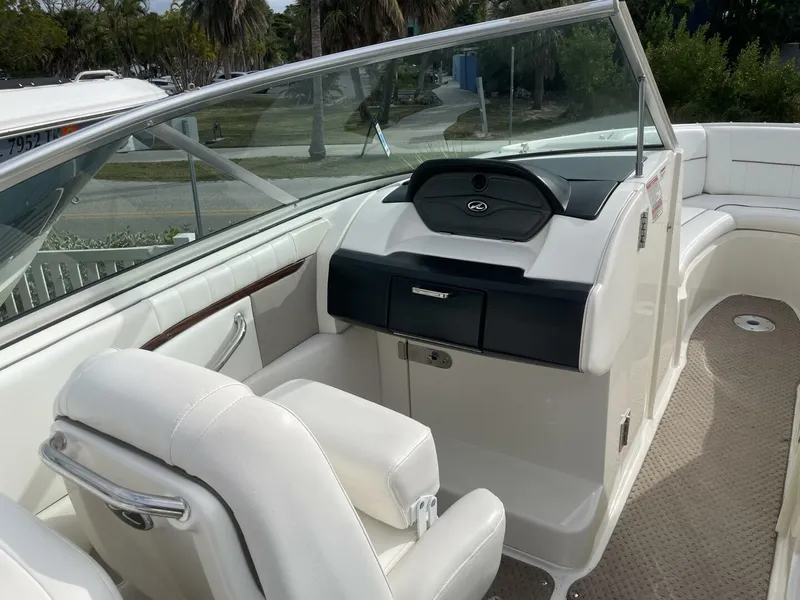 Slide: The Image of Sea Ray 270 SLX 2008 - 13