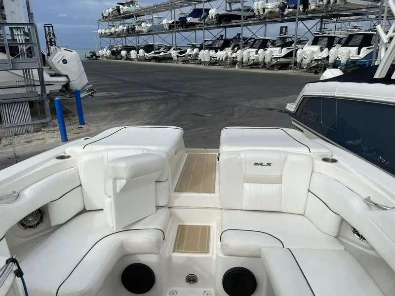 Slide: The Image of Sea Ray 270 SLX 2008 - 18