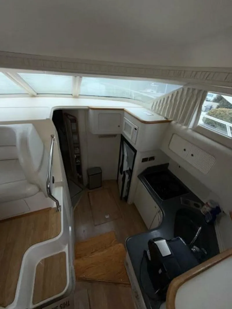 Slide: The Image of Sea Ray 400 Sedan Bridge 1997 - 12