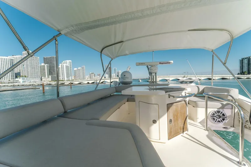 Slide: The Image of Azimut 48 Flybridge 2011 - 10