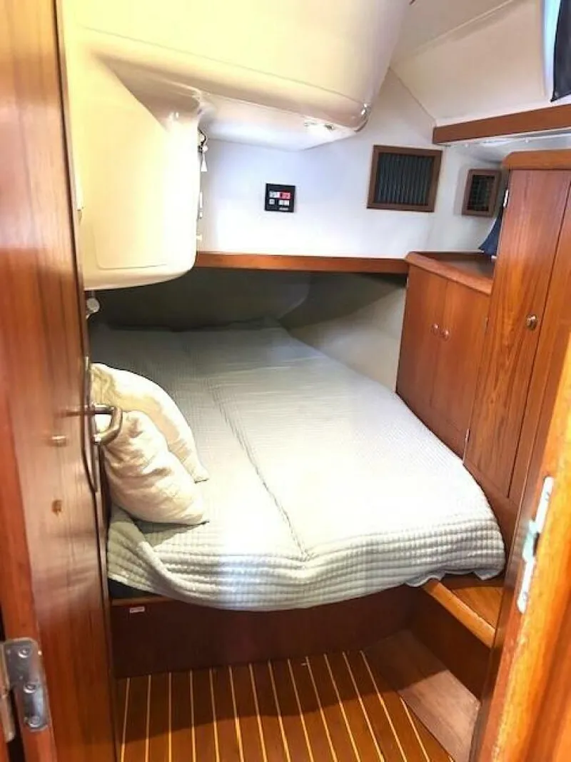 Slide: The Image of Jeanneau Sun Odyssey 2000 - 18