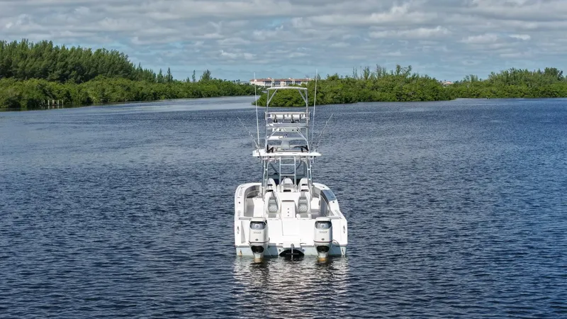 Slide: The Image of TideLine Boats 365 OFFSHORE 2020 - 11