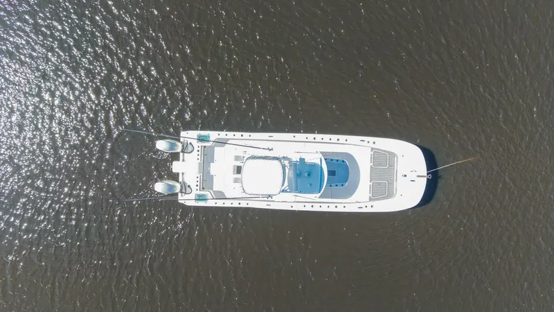 Slide: The Image of TideLine Boats 365 OFFSHORE 2020 - 14