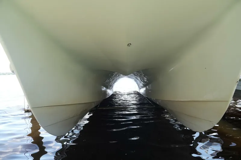 Slide: The Image of TideLine Boats 365 OFFSHORE 2020 - 19