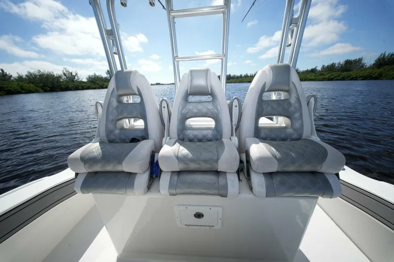 Slide: The Image of TideLine Boats 365 OFFSHORE 2020 - 47
