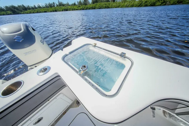 Slide: The Image of TideLine Boats 365 OFFSHORE 2020 - 48