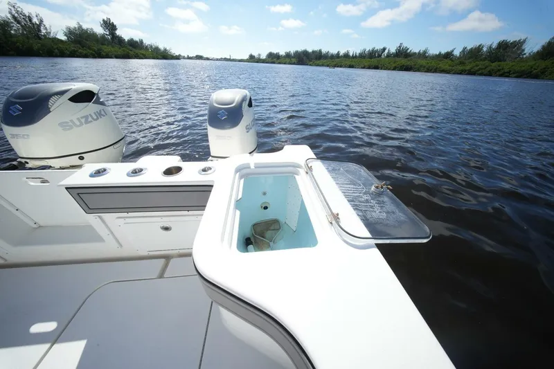 Slide: The Image of TideLine Boats 365 OFFSHORE 2020 - 49