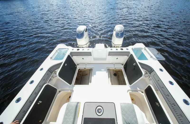 Slide: The Image of TideLine Boats 365 OFFSHORE 2020 - 58