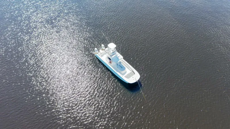 Slide: The Image of TideLine Boats 365 OFFSHORE 2020 - 73