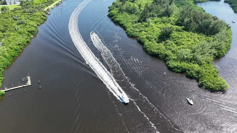Slide: The Image of TideLine Boats 365 OFFSHORE 2020 - 84