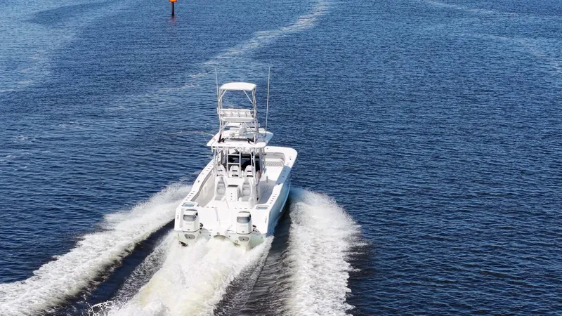Slide: The Image of TideLine Boats 365 OFFSHORE 2020 - 94