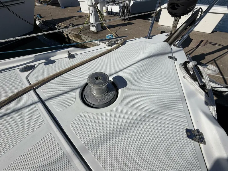 Slide: The Image of Catalina 36 MkII 2001 - 11