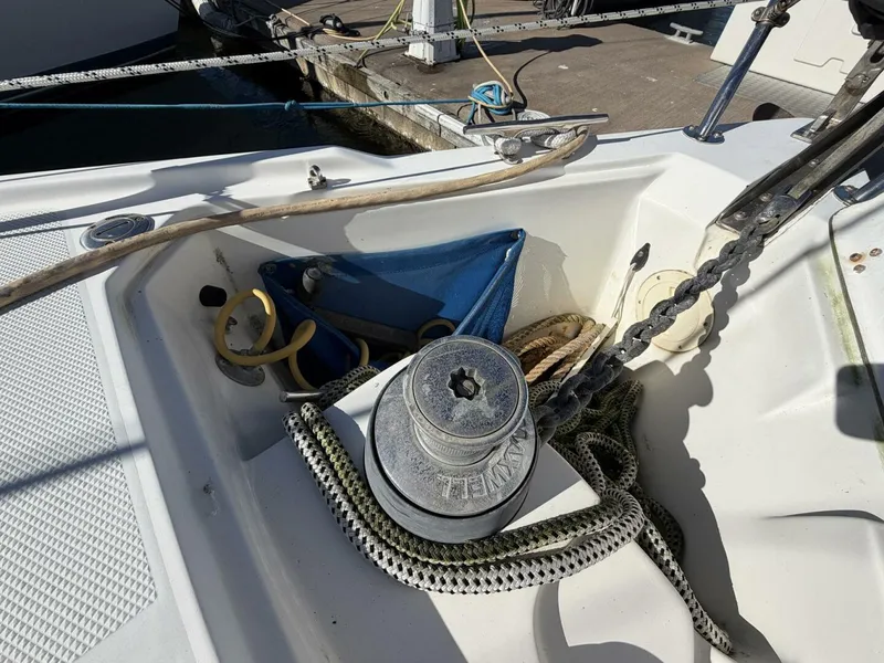 Slide: The Image of Catalina 36 MkII 2001 - 12