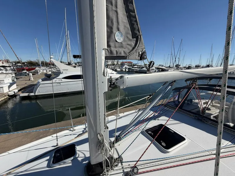 Slide: The Image of Catalina 36 MkII 2001 - 14