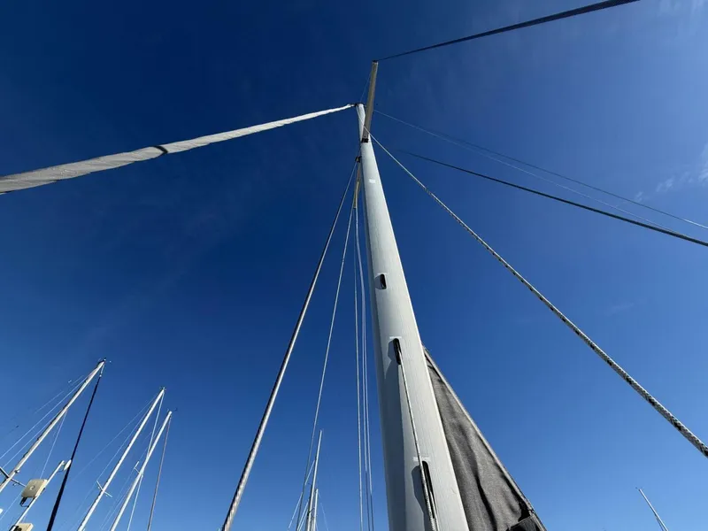Slide: The Image of Catalina 36 MkII 2001 - 15