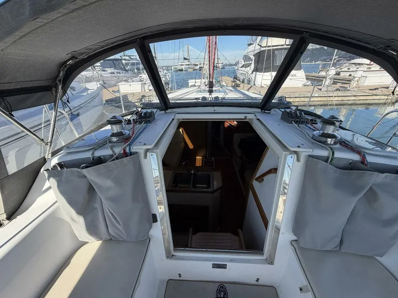 Slide: The Image of Catalina 36 MkII 2001 - 22