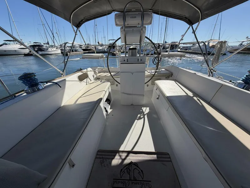 Slide: The Image of Catalina 36 MkII 2001 - 23