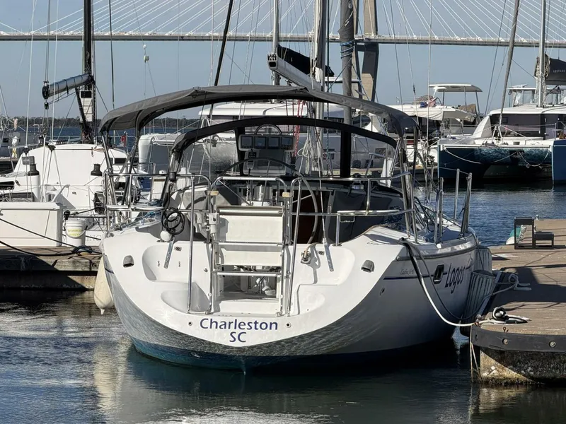 Slide: The Image of Catalina 36 MkII 2001 - 5