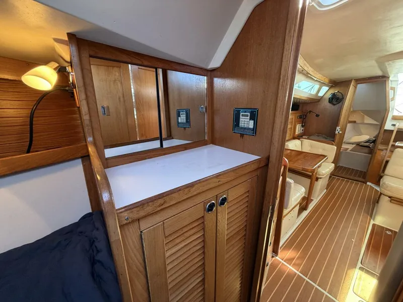 Slide: The Image of Catalina 36 MkII 2001 - 51