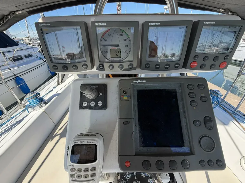 Slide: The Image of Catalina 36 MkII 2001 - 53