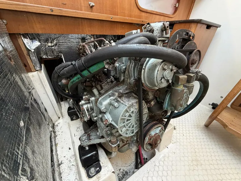 Slide: The Image of Catalina 36 MkII 2001 - 60