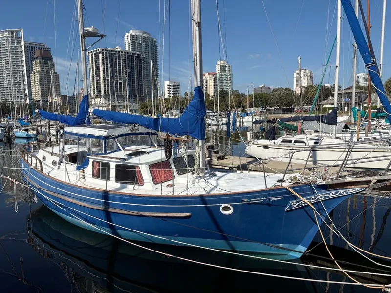 The Image of Islander Motorsailer 1972 - 0