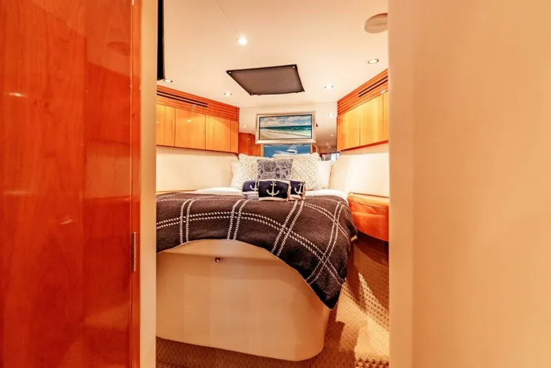 Slide: The Image of Hatteras 54 Convertible 2004 - 20