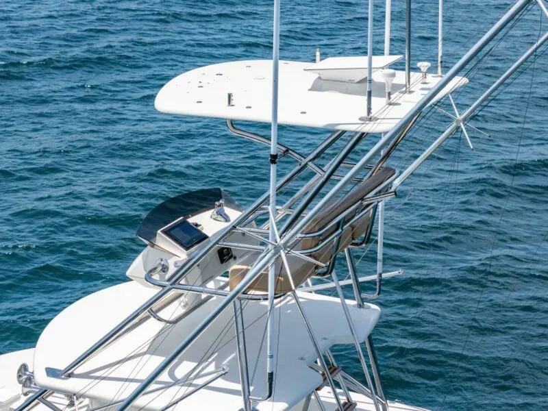 Slide: The Image of Hatteras 54 Convertible 2004 - 39
