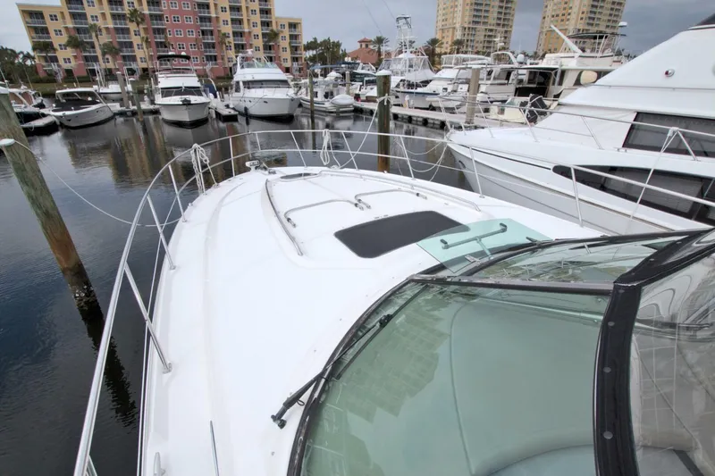Slide: The Image of Sea Ray 44 Sundancer 2009 - 16