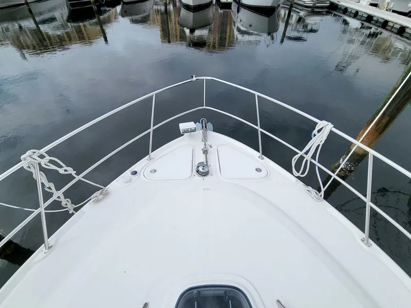 Slide: The Image of Sea Ray 44 Sundancer 2009 - 17