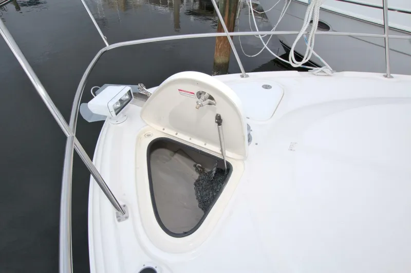 Slide: The Image of Sea Ray 44 Sundancer 2009 - 18