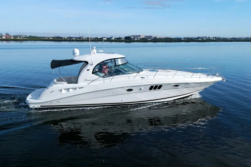 Slide: The Image of Sea Ray 44 Sundancer 2009 - 2